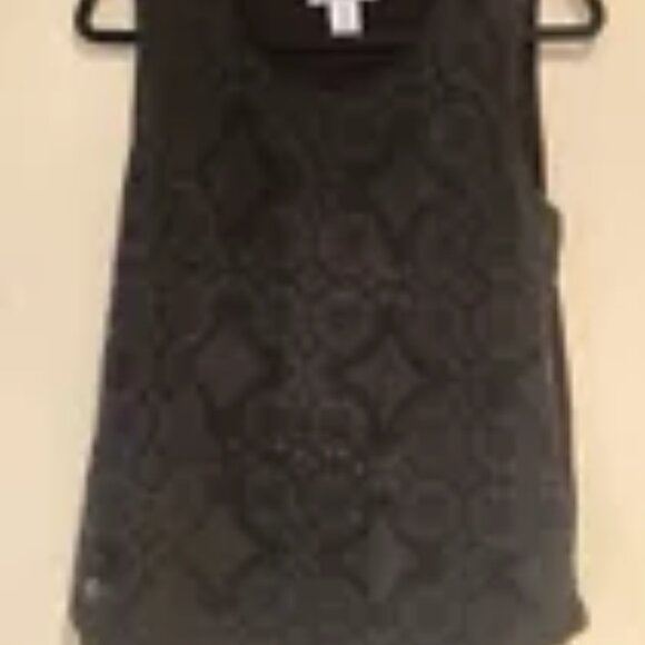 Liz Claiborne Sleeveless Black Lace Front Top - Picture 1 of 3
